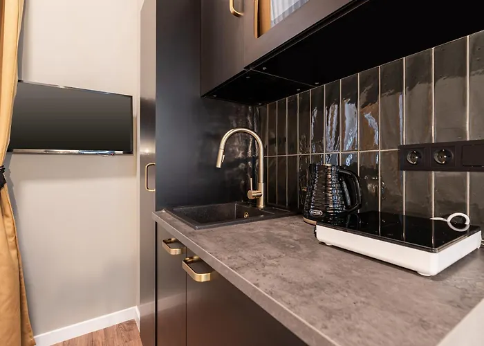 S7 - Sip Downtown Hideaway - Location By Bqa בודפשט