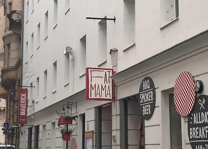 S7 - Sip Downtown Hideaway - Location By Bqa