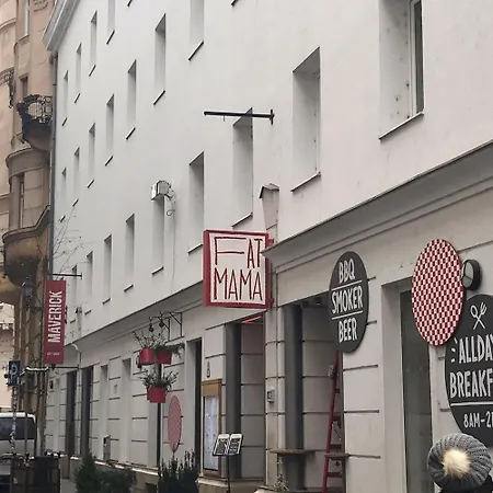 S7 - Sip Downtown Hideaway - Location By Bqa