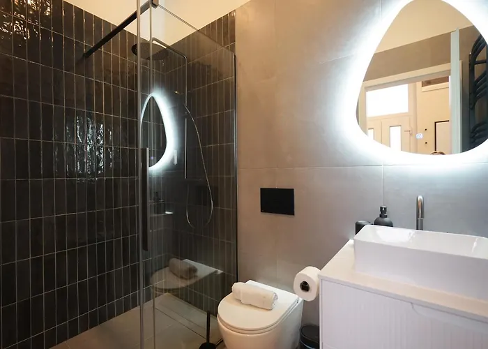 S7 - Sip Downtown Hideaway - Location By Bqa アパート *